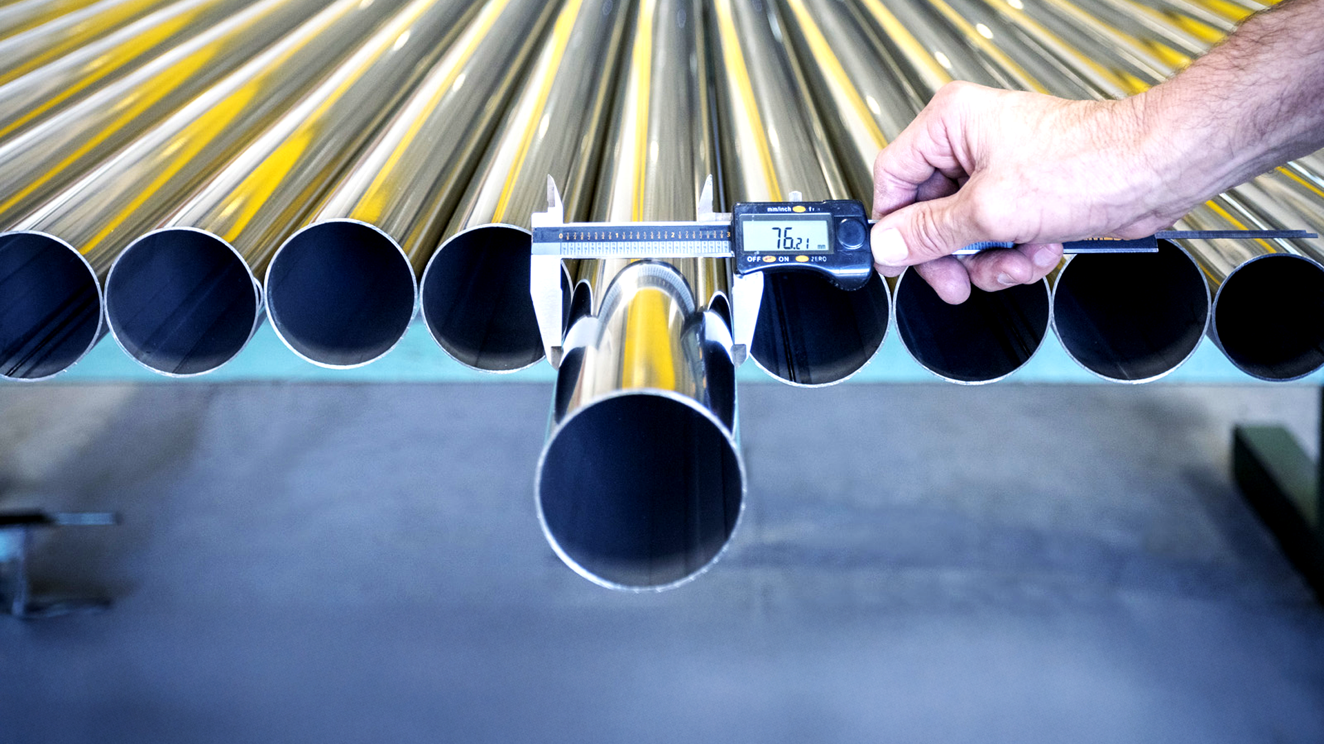 How to Choose Stainless Steel Tubes for Industrial Applications